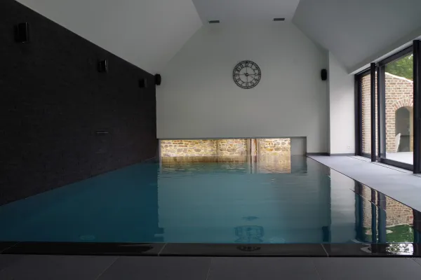 Piscine intérieure